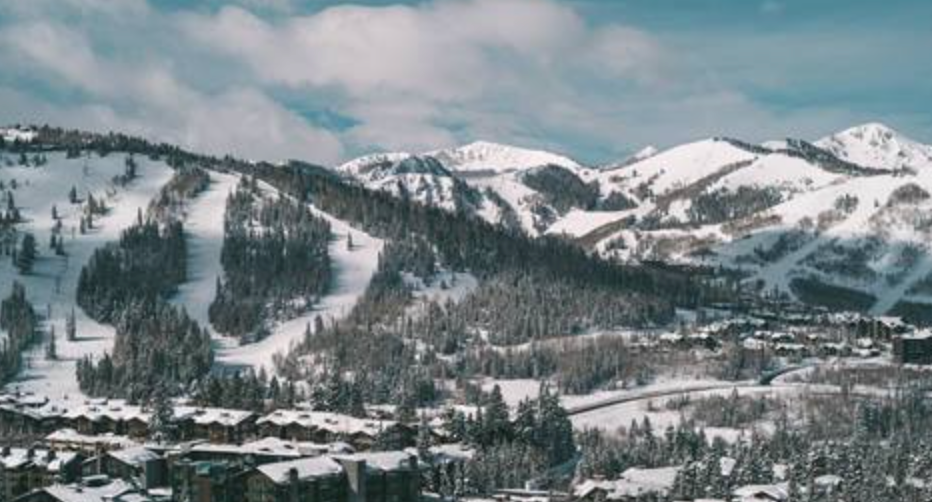 The Ultimate Guide to Skiing at Deer Valley™ Mountain Resort