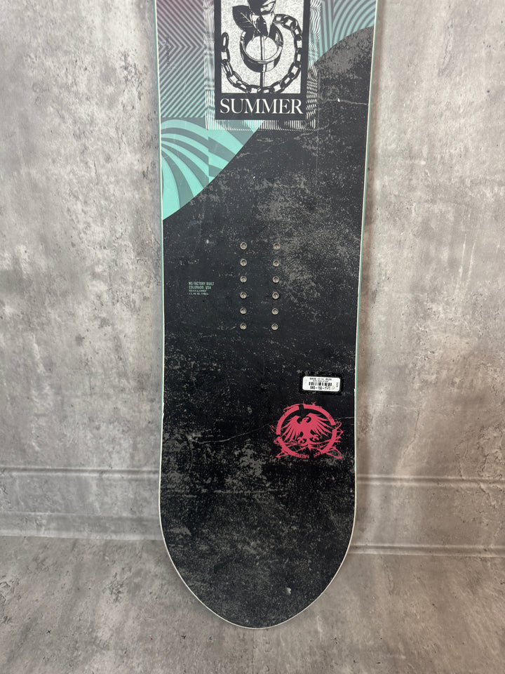 Demo/Used - Never Summer Shade 2020