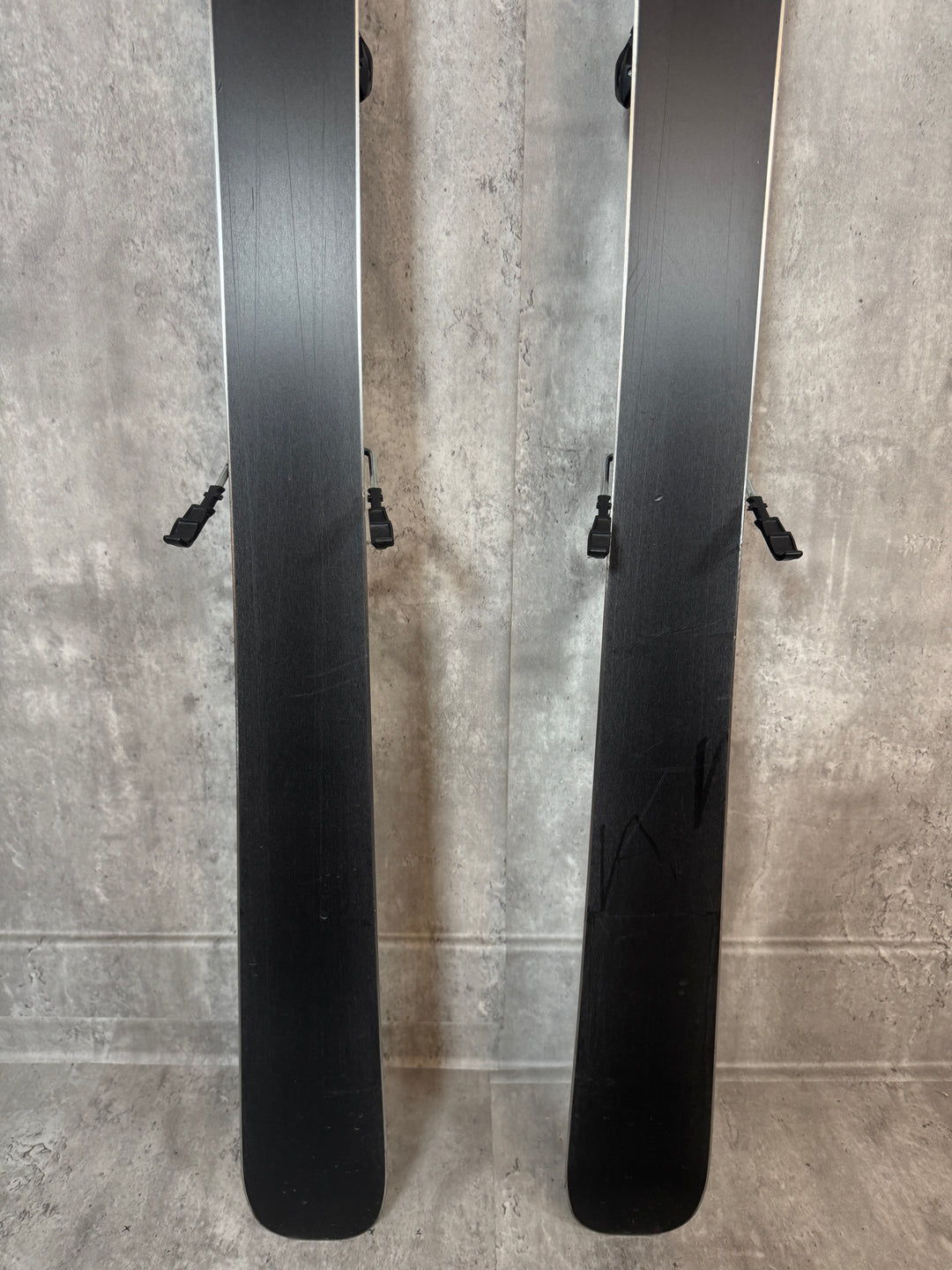 Demo/Used - Volkl Mantra 84 2026