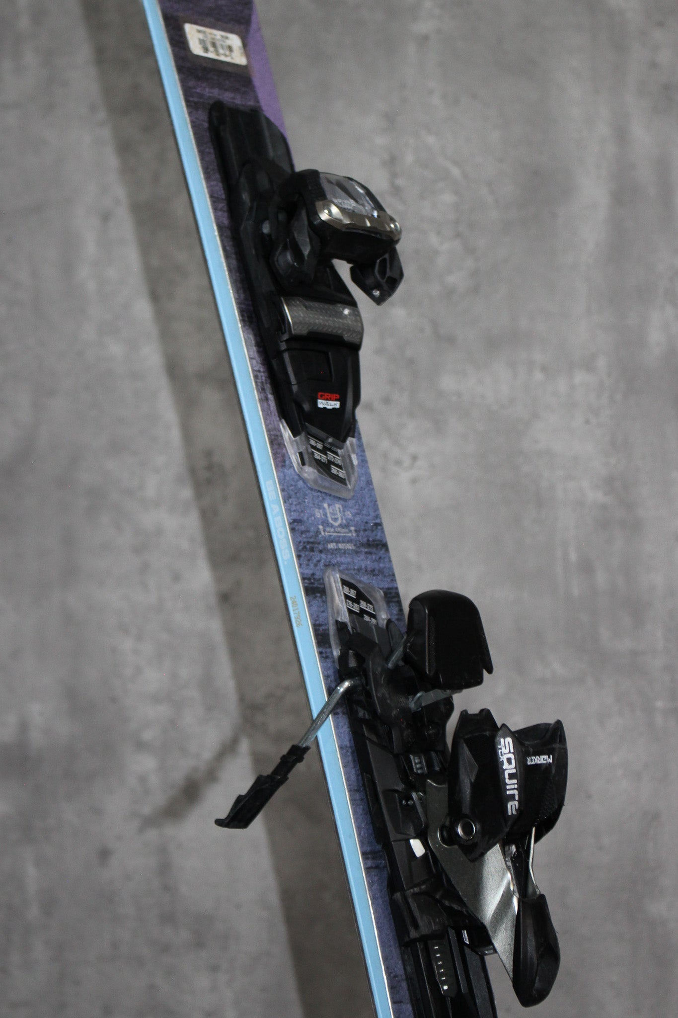 Demo/Used - Blizzard Black Pearl 88 W's 2025 – Switchback Sports