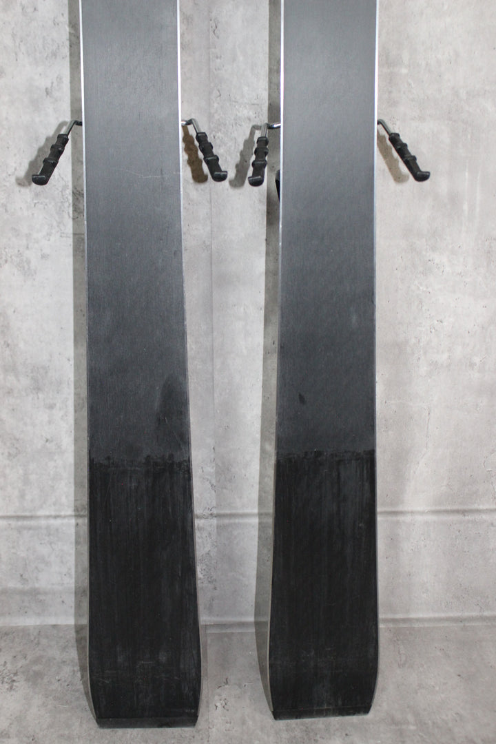 Demo/Used - Head Supershape E-Titan 2025