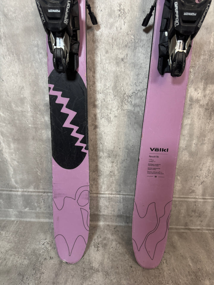 Demo/Used - Volkl Revolt 96 2026