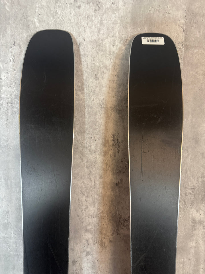 Demo/Used - Armada ARV 94 2026