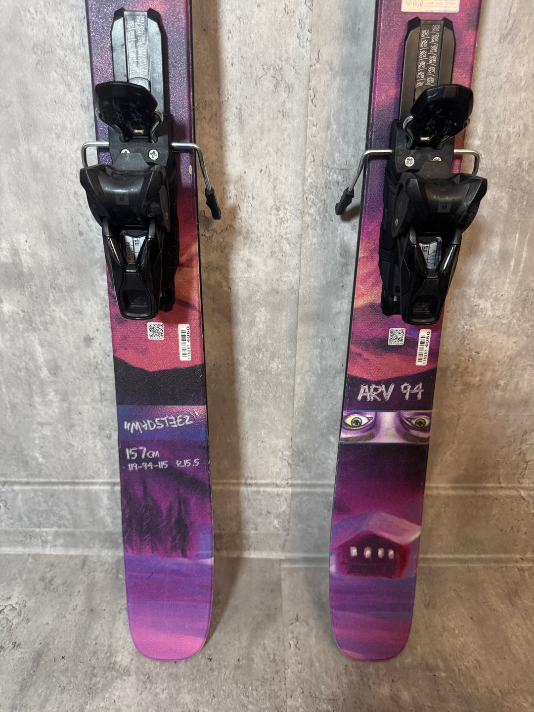 Demo/Used - Armada ARV 94 2026