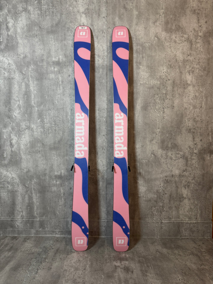 Demo/Used - Armada ARW 94 2026