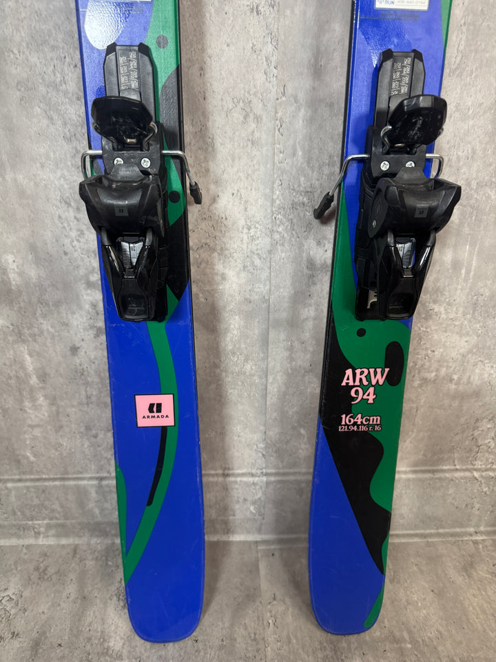 Demo/Used - Armada ARW 94 2026