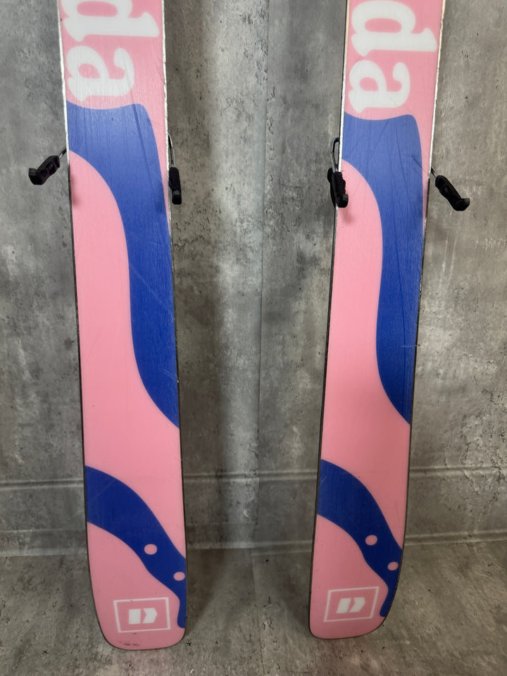 Demo/Used - Armada ARW 94 2026
