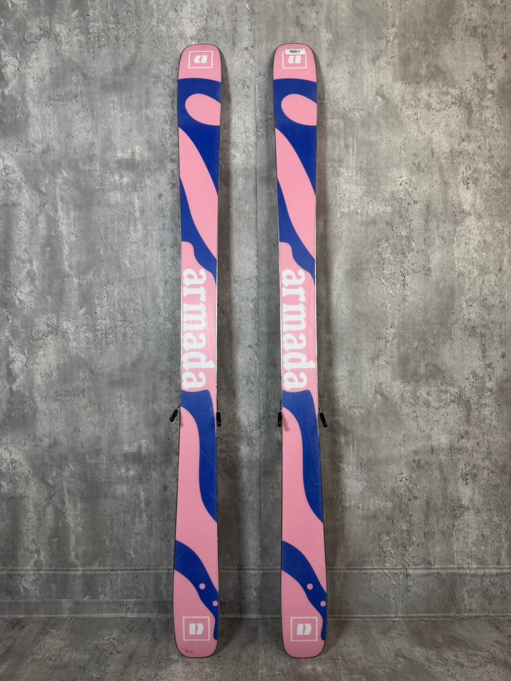 Demo/Used - Armada ARW 94 2026