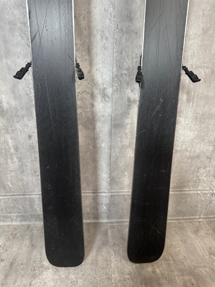 Demo/Used - Volkl Mantra M7 2026
